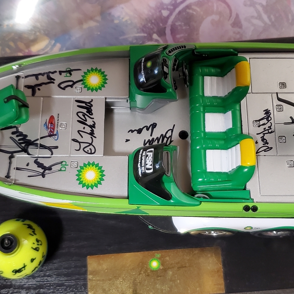 BP scale model Ranger Bass Boat